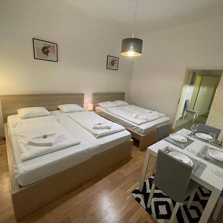Cozy 5-Person Apartment In Vienna 2 Eksteriør bilde